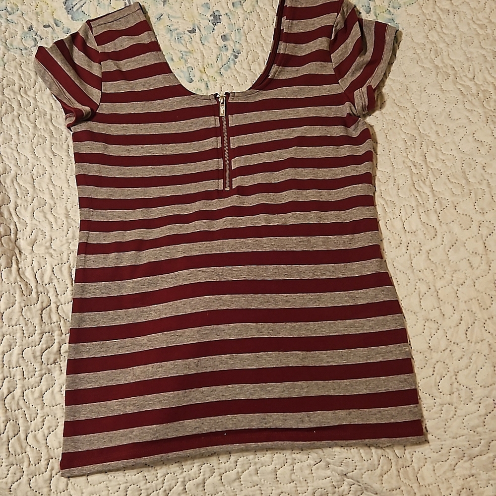 Guess top with front zipper striped Maroon and Grey Size M
